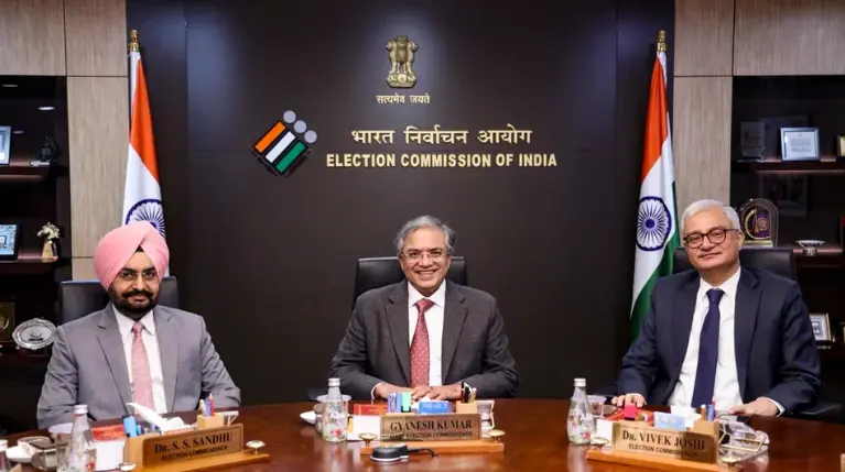 RTI Reveals Cabinet Secretariat Sent Election Commissioners’ Letters to CEC Gyanesh Kumar
