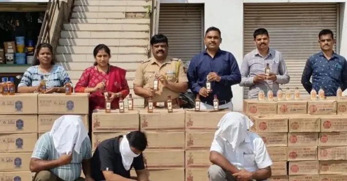 Fake Foreign Liquor Racket Busted in Junnar and Parner; Stock Worth ₹11.55 Lakh Seized, Three Arrested